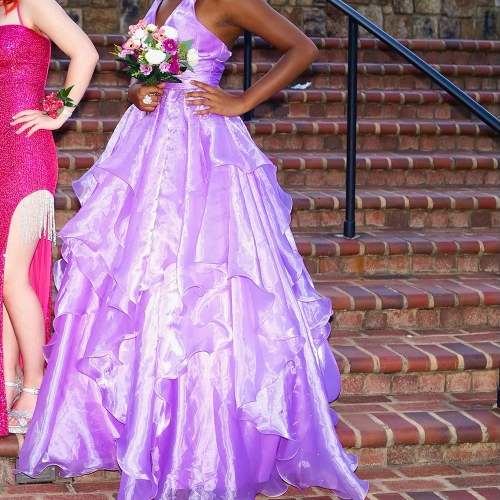 Prom elegant Purple Halter Gown - Picture 3 of 4